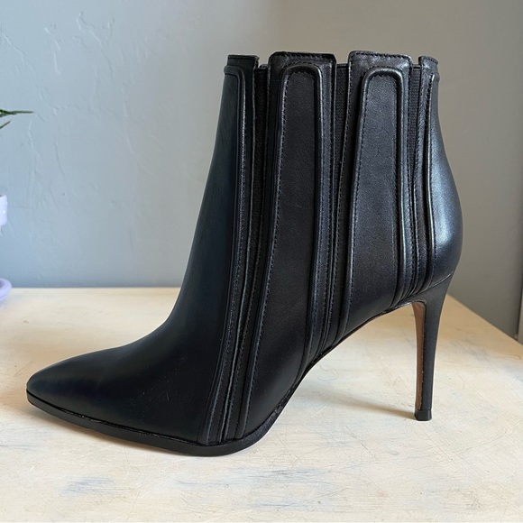 DONALD J PILNER | Prim Bootie Size 8 - Picture 3 of 9